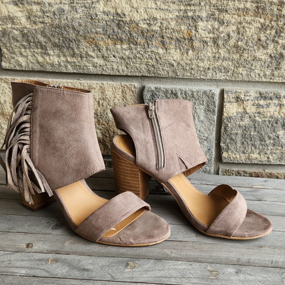 steve madden shoes With Fringe  women Size 7.5